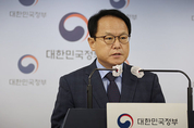 공무원 평가, 연공서열 반영 줄이고 ‘동료평가’ 강화