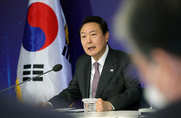윤 대통령, 화물연대에 “업무중단 끝내고 경제위기 극복에 힘 모아주길”