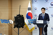 다누리, 달 궤도 진입 최종 성공…“세계 7번째 달 탐사국”