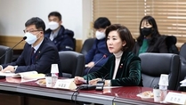 육아휴직 18개월로 늘리고 고용연장 논의…체계적 이민정책 수립
