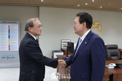 윤 대통령, 한일 관계 개선 분위기 평가...“우호와 협력 점차 확대될 것”