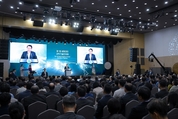 대통령 “R&D 예산, 세계 최고수준의 연구와 젊은 과학자 지원에 적극 투입”