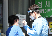 추석 연휴 중 코로나19 확진시 외출·친족 모임 자제…5일 격리 권고