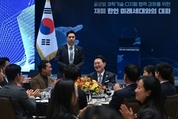 대통령 “미래세대 실패 걱정 없이 도전할 수 있게 R&D정책 바꾸는 중”
