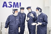 윤 대통령, ASML 본사 방문 “한-네덜란드 반도체 동맹” 구축
