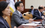 경제부총리 “체감경기 여전히 어려워…내수회복 방안 집행에 박차”