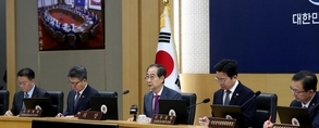 한 총리 “내수·소비 진작, 양극화 해소에 정책 역량 집중”