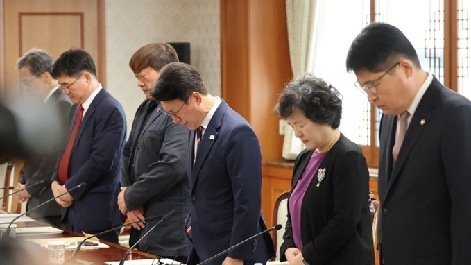 이태원 참사 추모위 첫 회의…김 총리 "안전한 대한민국 출발점으로"