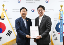 박형준 시장, 경제부총리 만나 2026년도 국비 지원 요청