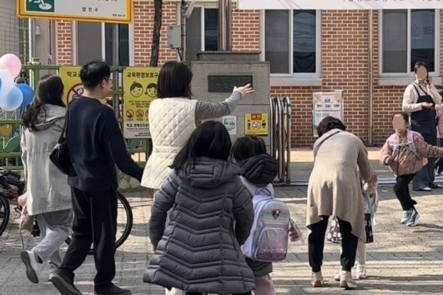 공무원 육아휴직 '12세 자녀'로 확대…육아친화적 공직문화 조성