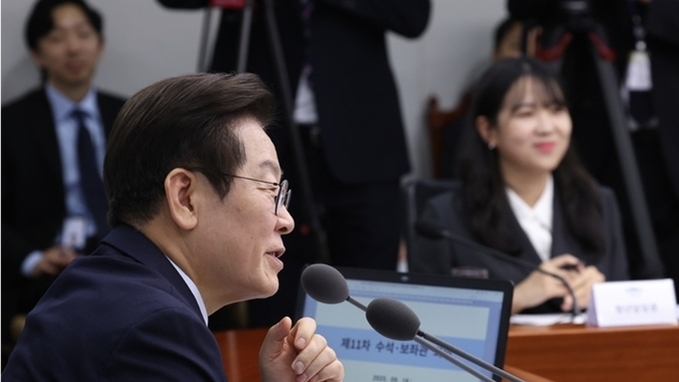 이 대통령 "청년들이 미래 희망 키우는 든든한 정부 되도록 노력"