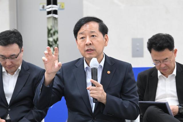 “물가 걱정 없는 추석”을 위해 총력, 빈 건축물 정비로 지역경제 “걸림돌” 제거