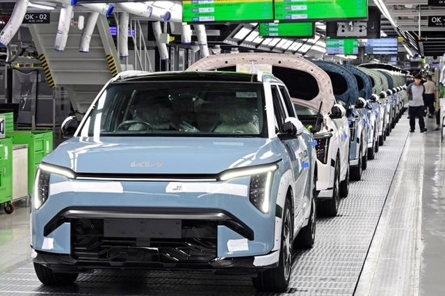 K-모빌리티 혁신 이끈다…내년 정책금융 15조 원 이상 투입