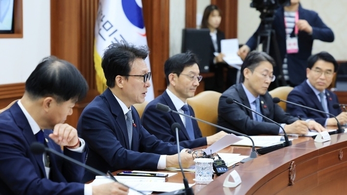 김 총리 "쿠팡 유출사고 심각 수준 넘어"…징벌적 과징금 등 추진