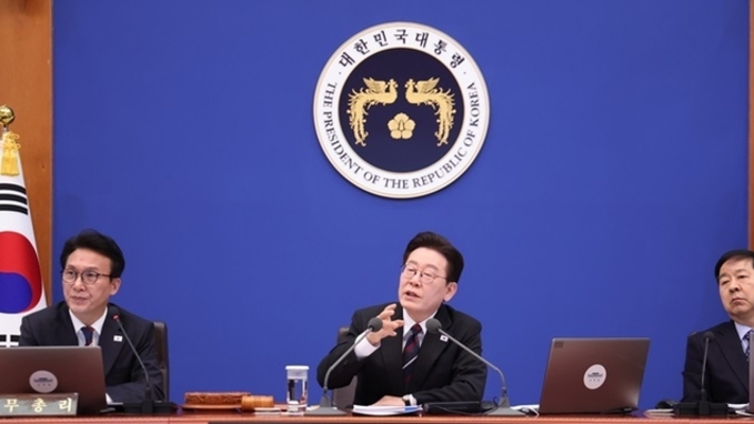 이 대통령 "'기관장이 책임' 분명히 밝혀 적극 행정 유도해 달라"