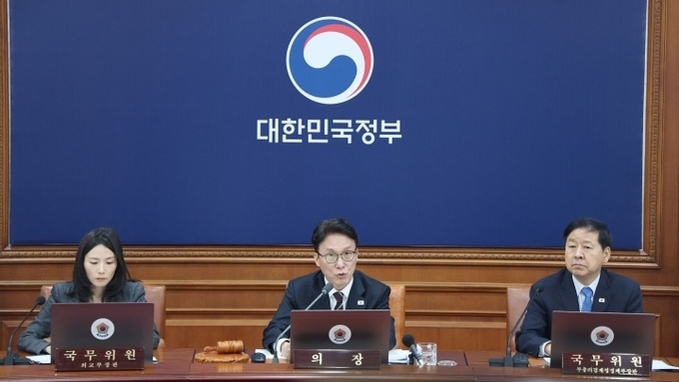 김 총리 "중동상황에 총력 대응…정부 믿고 국민 일상 영위" 당부