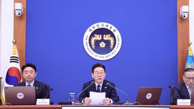 이 대통령 "기름값 바가지 같은 반사회적 악행, 엄정하게 대응해야"