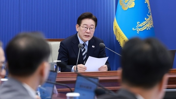 이 대통령 "위기일수록 재정의 신속한 투입 꼭 필요…추경 편성 속도"