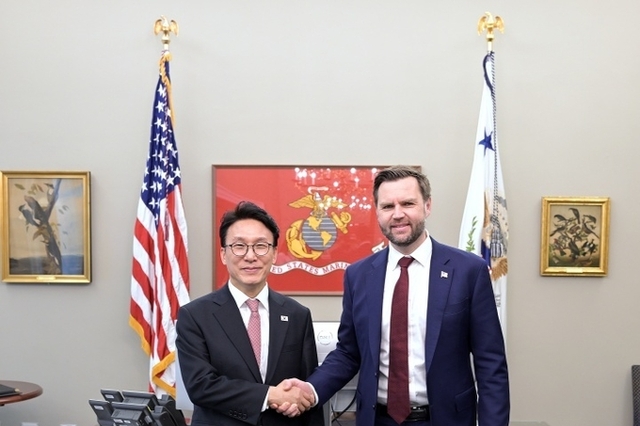 김 총리, 미 밴스 부통령과 회담…"핵잠·원자력 등 조속 이행" 강조