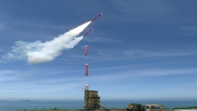 미사일 잡는 K-미사일 UAE 하늘 지켰다