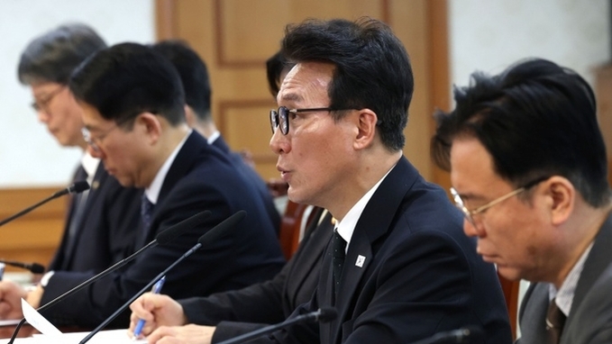 중동전쟁 대응 '비상경제본부' 첫 회의…'생필품 수급' 최우선 대처