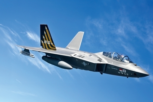 한국형 전투기 KF-21 양산 1호기 출고 "하늘까지 자주국방 완성"