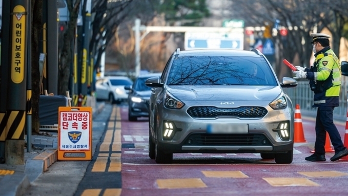 야간 연장돌봄 전화 한 통으로 '1522-1318' 기억하세요