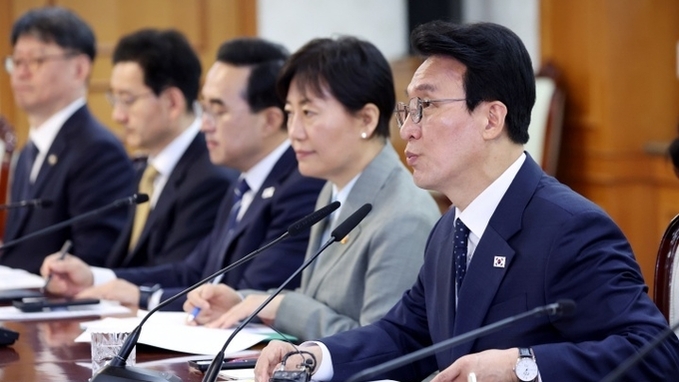 김 총리, 고유가 피해지원금 등 추경 차질 없는 집행 주문