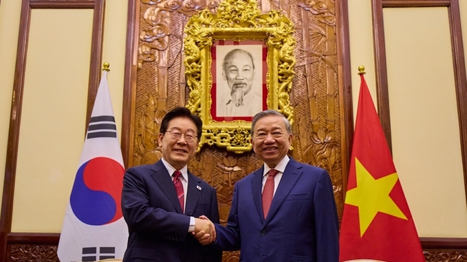 청와대 "베트남 신 지도부와 정치적 신뢰 확보…인프라·에너지 협력 고도화"