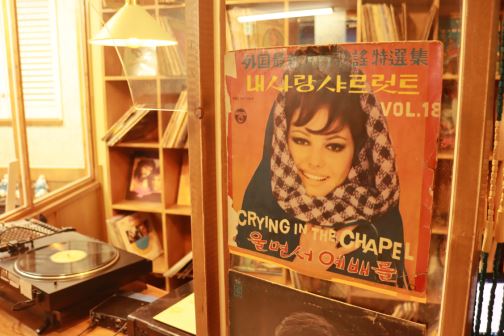 그림입니다.

원본 그림의 이름: CLP00000ef80005.bmp

원본 그림의 크기: 가로 1128pixel, 세로 751pixel
