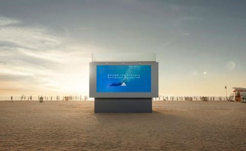 그림입니다.

원본 그림의 이름: [첨부2] Liquid Billboard.jpeg

원본 그림의 크기: 가로 1024pixel, 세로 627pixel