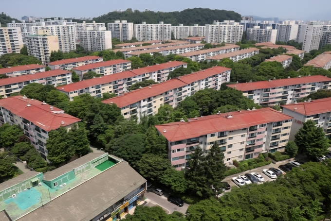 「노후계획도시정비법」 시행령, 「택지개발촉진법」 시행령, 「공공주택 특별법」 시행령, 「여객자동차법」 시행령 개정안 및 「12·29여객기참사 피해지원 특별법」 시행령 제정안 등 19일 국무회의 의결