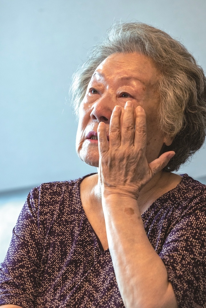 "그리운 아버지, 외롭지 않은 삶 사셨으면…"