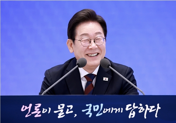 이 대통령 "한미 공조 바탕으로 북한 관계 개선…대화 단절은 바보짓"