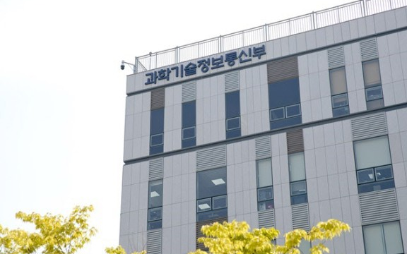 국제전기기술위원회 전자파 인체 노출량 평가 (IEC TC106) 총회 국내 개최 및 5세대 이동통신 기지국의 측정기술 등 국제전기기술위원회 국제표준 반영